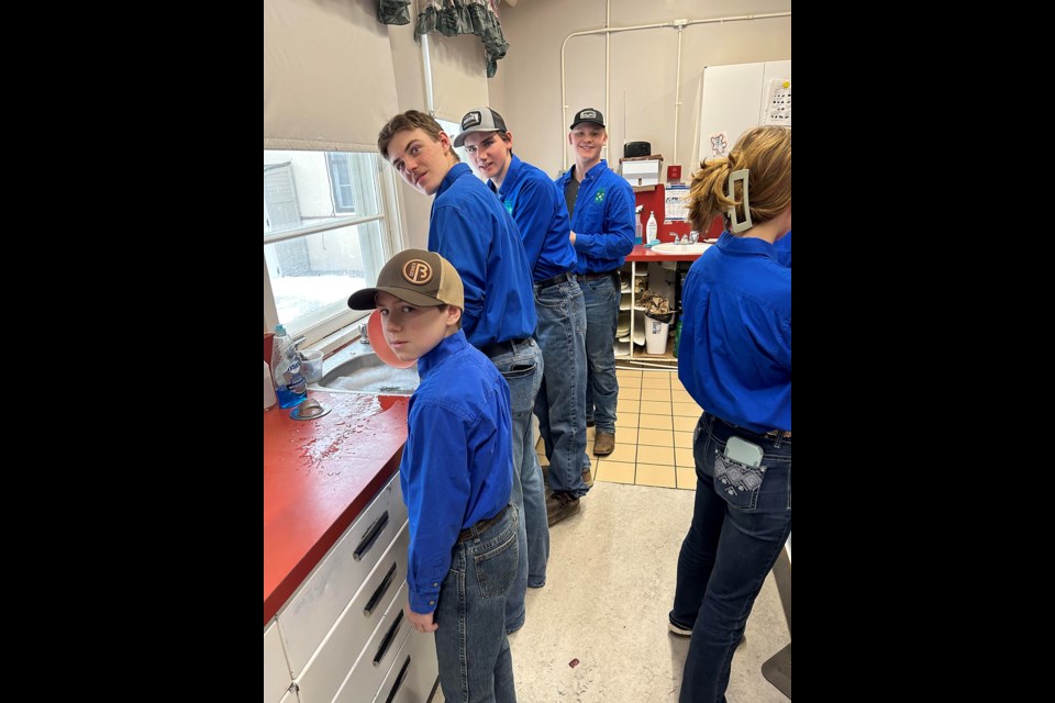 Medstead Multiple 4-H Beef Club members Marti- Beth McNabb,Morgan McNabb, Maria McNabb, Brenner England, Andy Pain, Georgia Scott, Grayson Aumack and Liam Aumack served a roast beef meal to residents of Rose Gill Lodge.