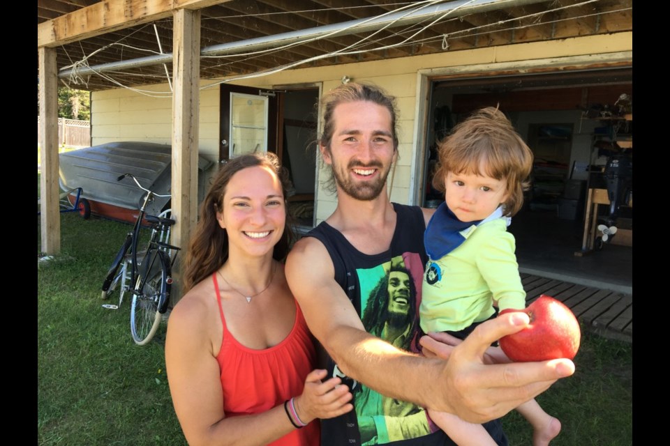 Delton and Cheryl Vandenheuvel from Escape Sports came out for a two-day SUP event with their two-year-old son Zyare. Participation exceeded expectations. 