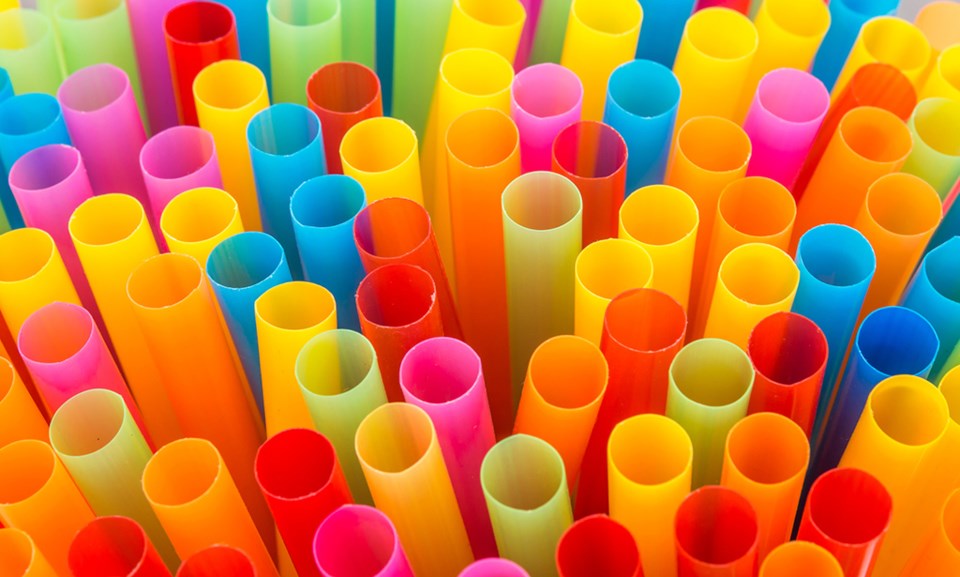 plasticstraws1123