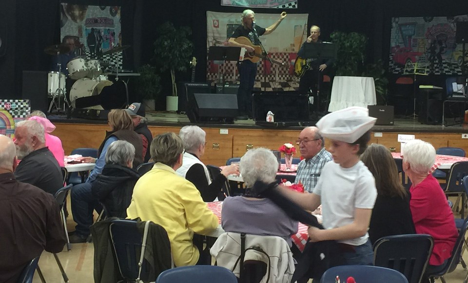 borden-museum-suppper-entertainers