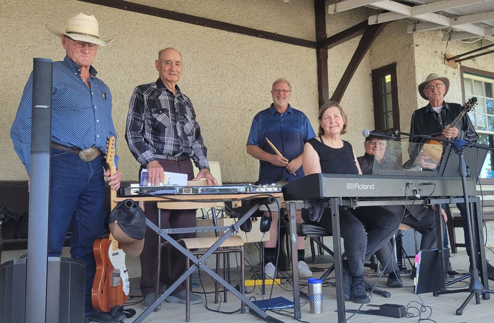 maidstone-yellowhead-ramblers
