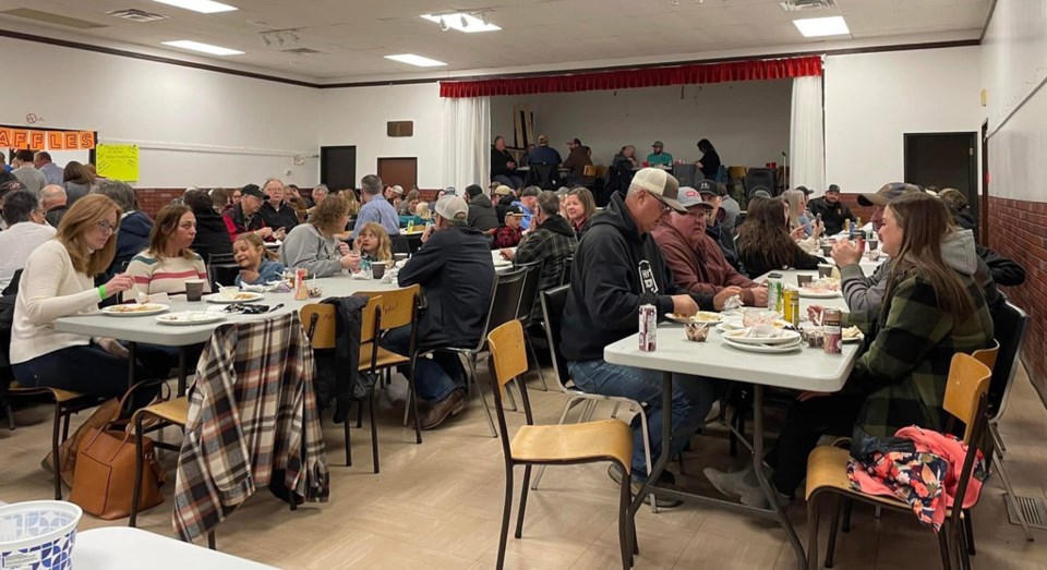 mayfair-fish-fry-crowd