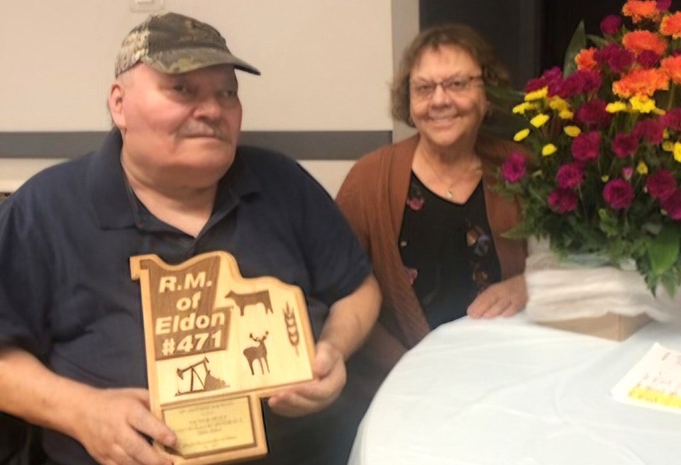 vic-and-bev-hult-honoured-by-rm-of-eldon-apr-10-2025