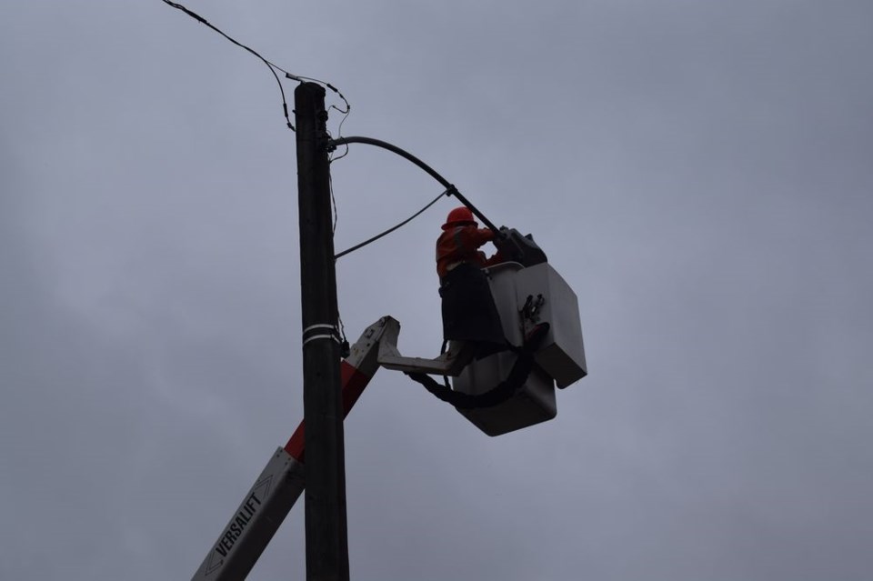 Street light bulb change_result