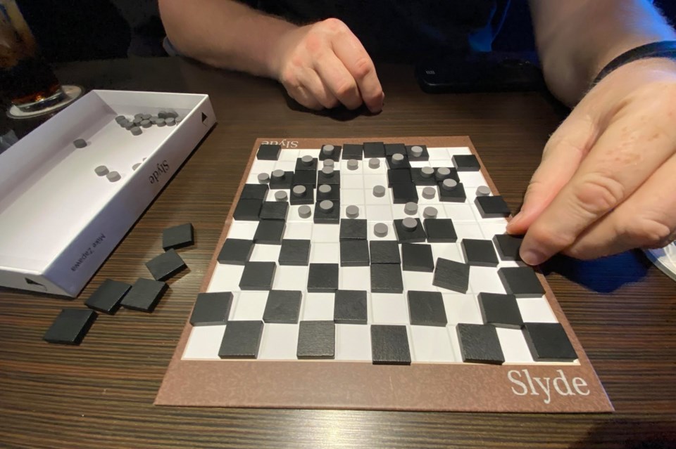 x-game-slyde2