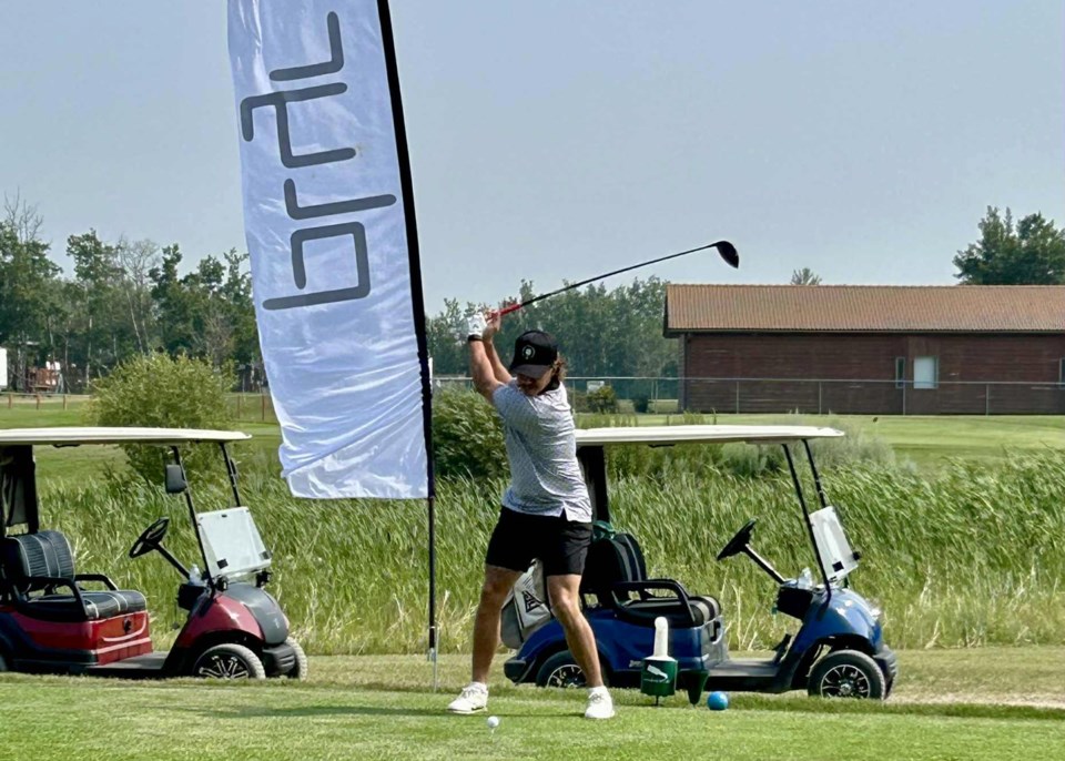 zawatskky-golf-1