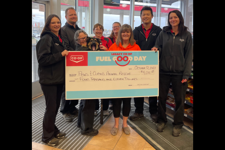 Richard, Petroleum Division Manager and Rachael (Palliser Way Gas Bar) and Sam (West Broadway Gas Bar) with their teams presented Karen from Paws and Claws Animal Rescue Inc with a cheque for their organization’s Fuel Good Day donation