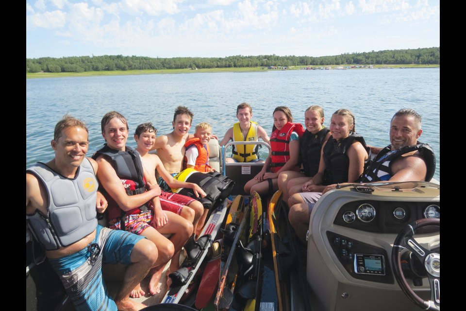 Brandon Weiss, Nathan Weiss, Jon-Michael Dannenberg), Cole Hooper, David Crump, Josie Crump, Jackson Hooper and Anna Crump.