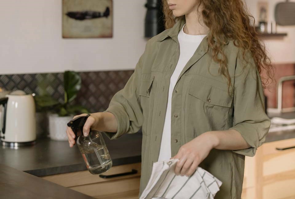 woman-cleaning