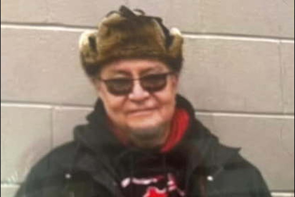 Dilbert Thomas is described as male, 5’8, approximately 210 pounds, with black hair, and dark brown eyes.