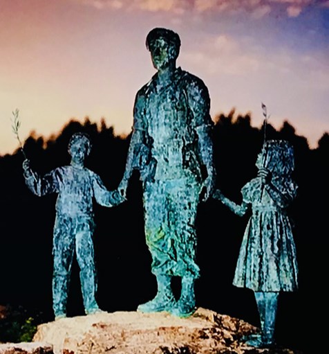 erhardt-statue-silent-witnesses-statue