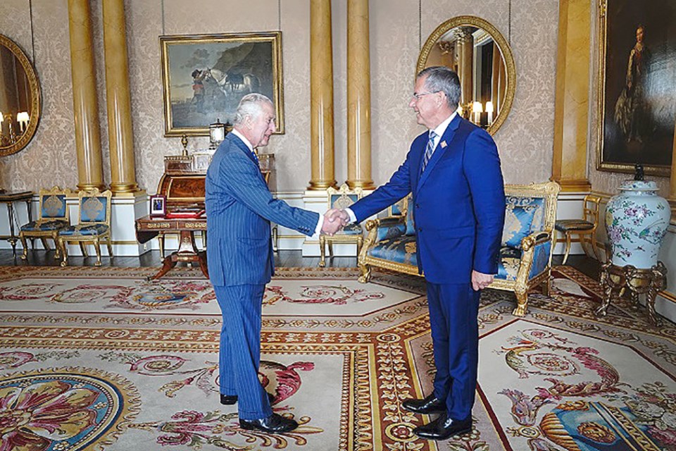 King Charles III receives the Lieutenant Governor of Saskatchewan, Russell Mirasty, during an audience at Buckingham Palace, London. 