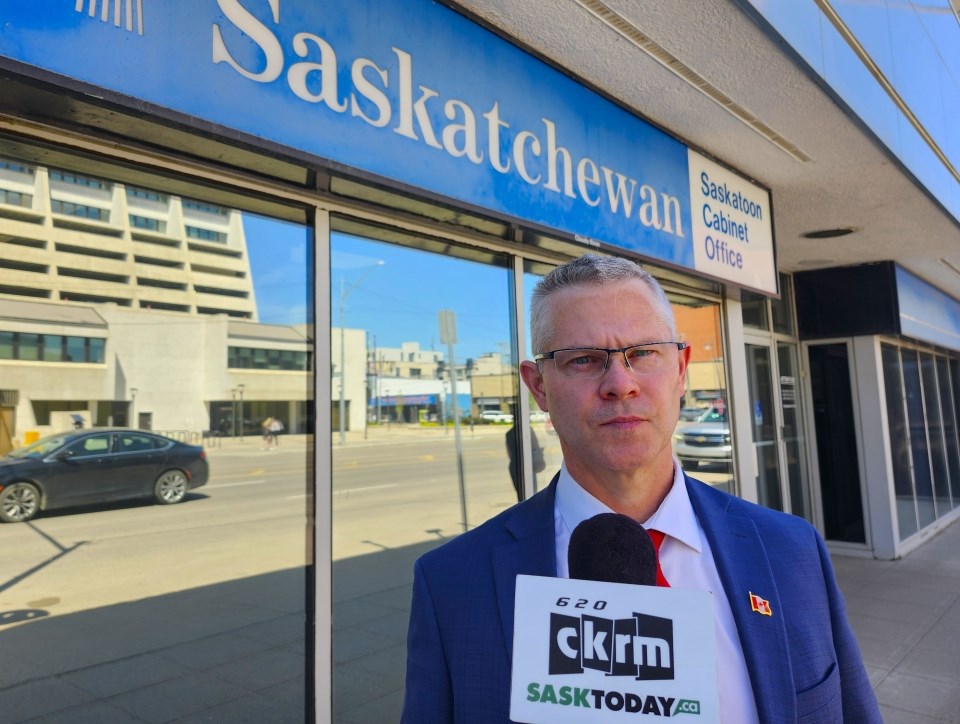 mla-hugh-gordon