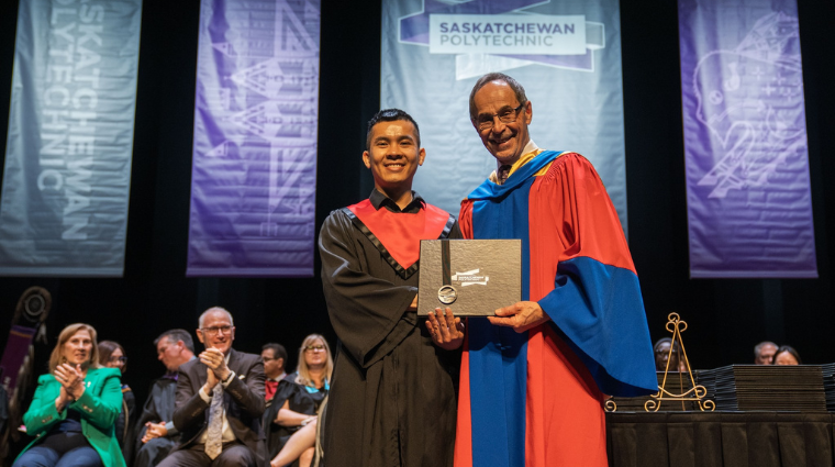 Student Innovation Award: Than Luong.