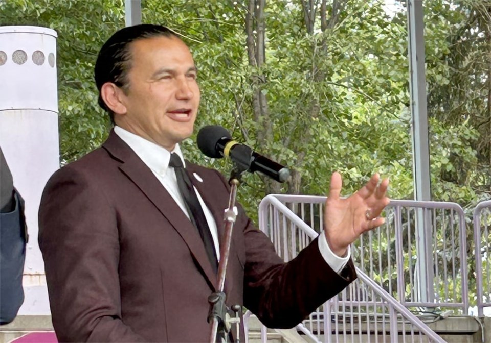 wab-kinew-talking1023