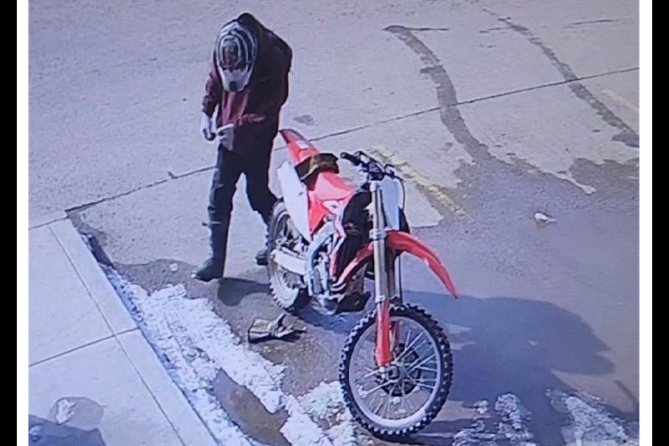 Shown is a photo of the suspect