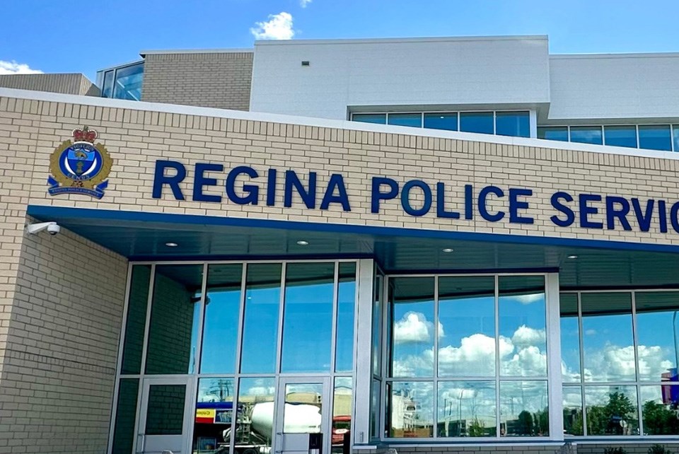regina-police-72425iiiii