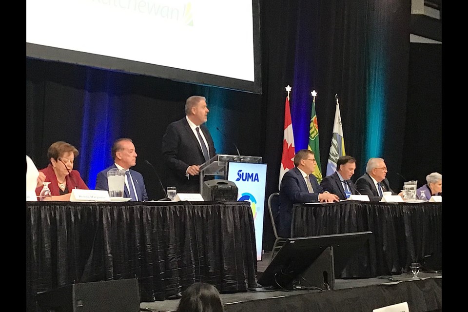 A look at the panel of the Bear Pit session with provincial cabinet ministers at SUMA.