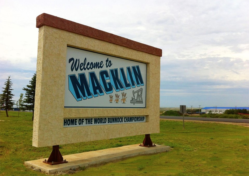 World Championship Hits Macklin This Weekend - Web 