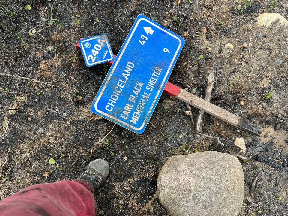 snowmobile-sign