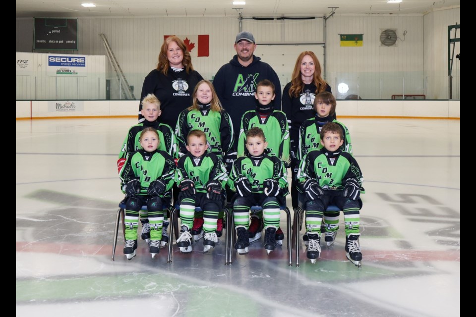 Back row: Carlee Annis, Curtis Johnston, Michelle Cundall 
Middle: Maverick Clarkson #11, Elsja Annis #13, Oleksandr Shpilka #7, Rexton Dayman #17
Front row: Eve Vanderhulst #4, Bodhi Burton #14, Emmett Johnston #5, Kason Burman #20
Missing: Josie Lees #9