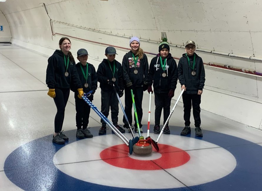 4-h-curling-win