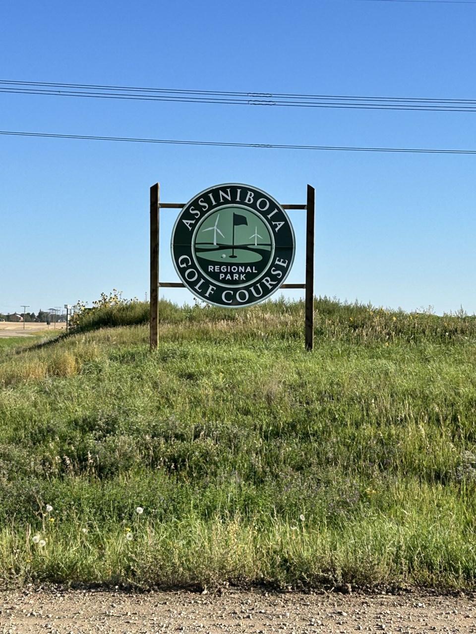 assiniboia-golf-course-new-sign