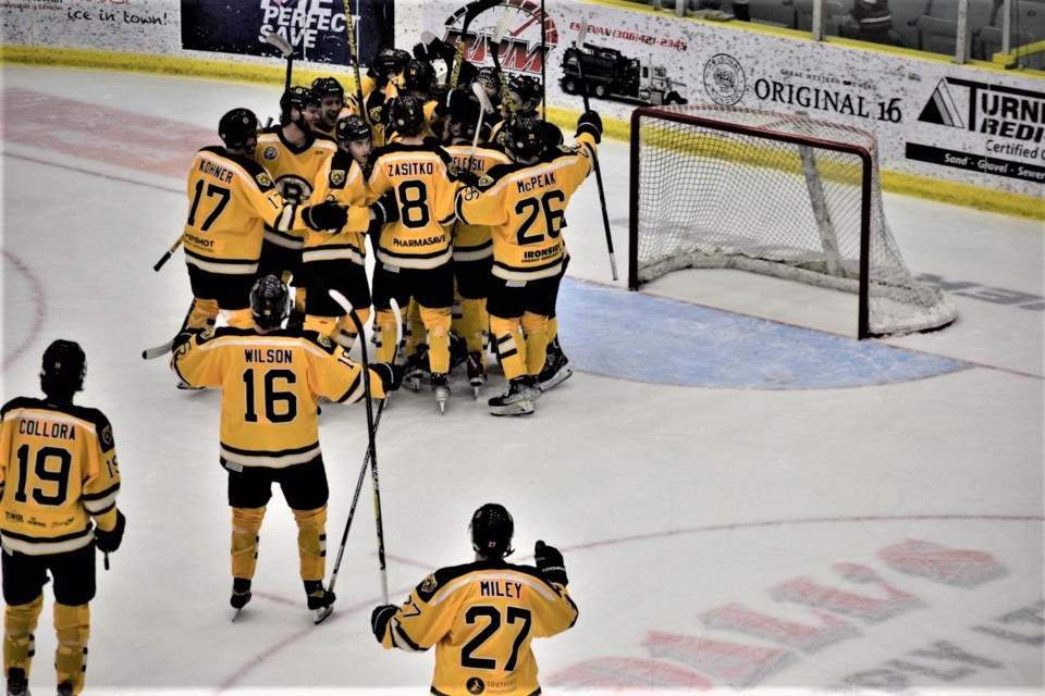 bruins-post-game-celebration