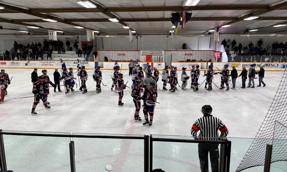 carlyle-cougars-grenfell-handshake