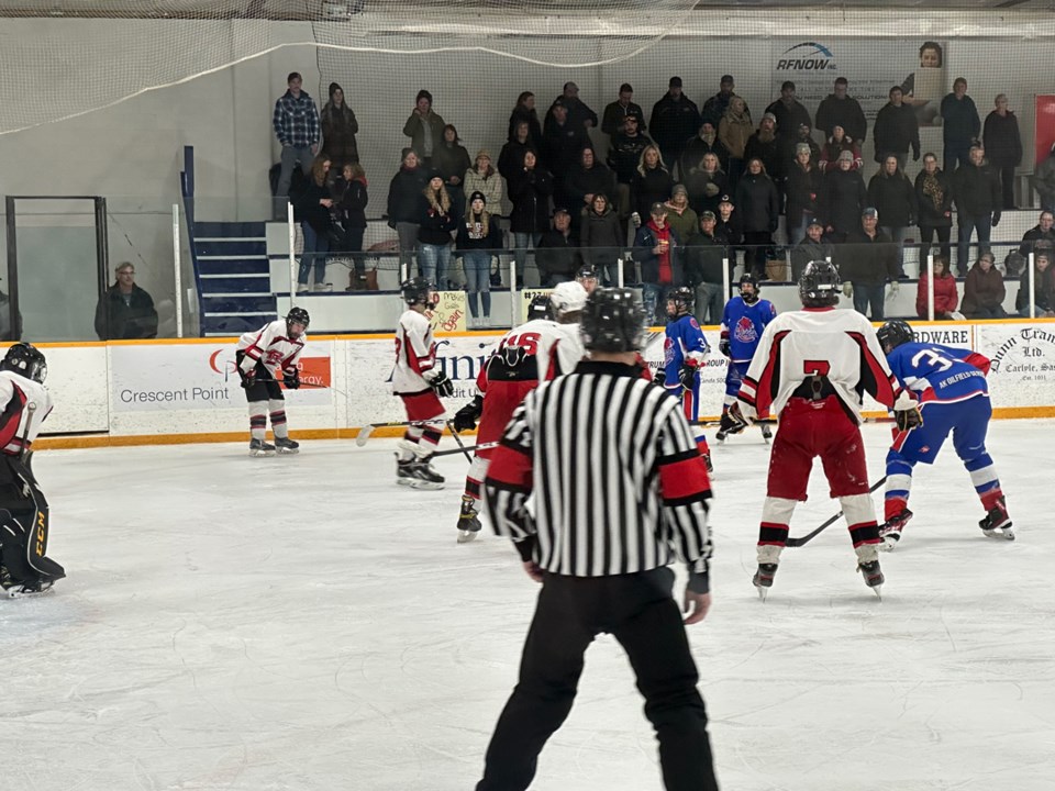 carlyle-cougars-u18-versus-redvers