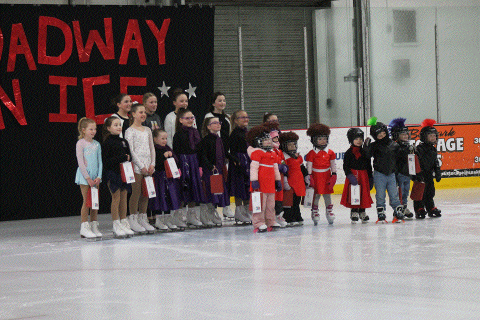 All the participants gather for one last group shot.