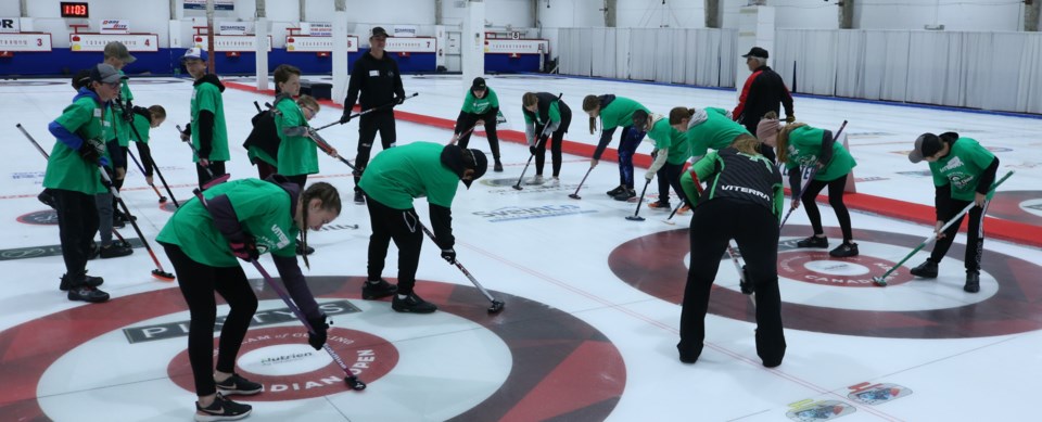 curling-2-oct-23