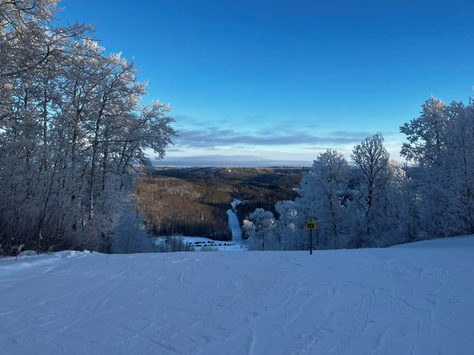 duck-mountain-ski-hill