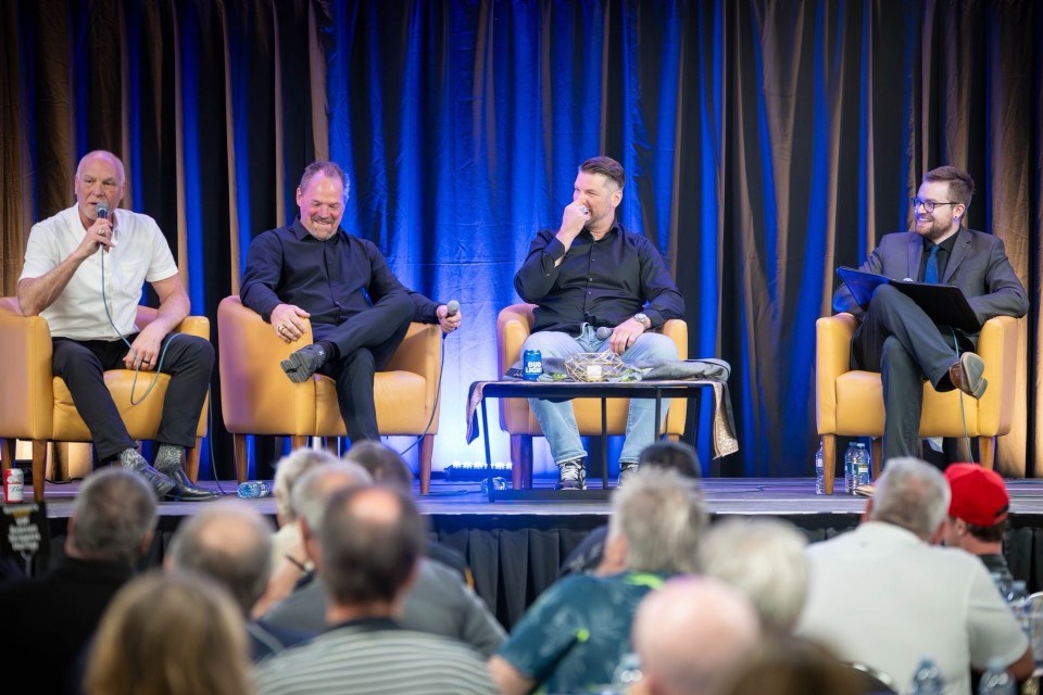 estevan-bruins-dinner-2025-pic
