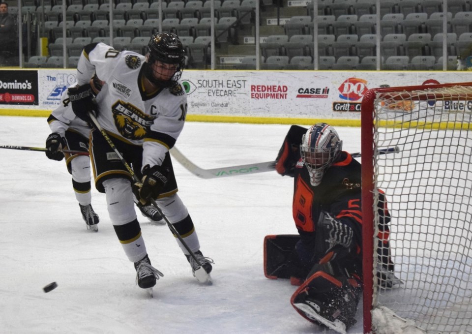 estevan-bruins-saskatoon-blazers-game-3