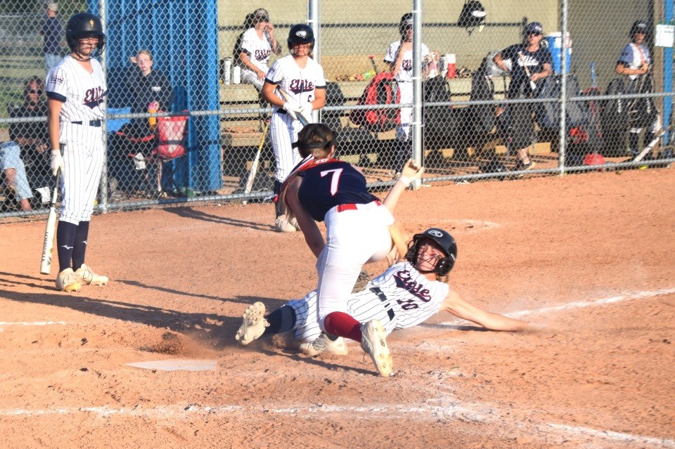 estevan-softball-provincials-pic