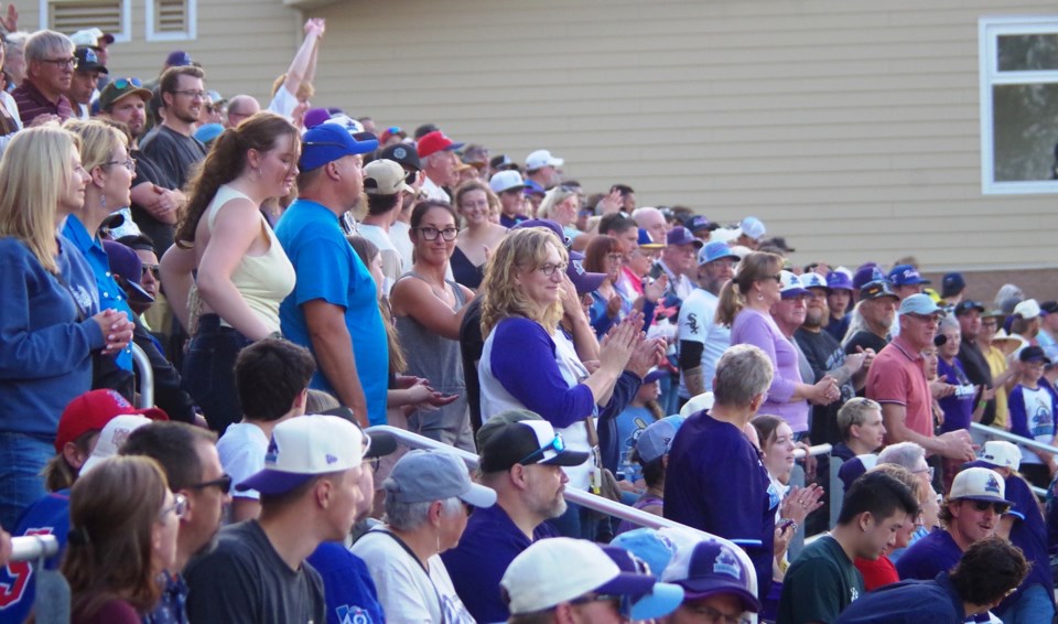 ghsc-berries-crowd