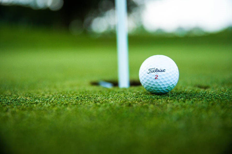 golf-ball-near-marker