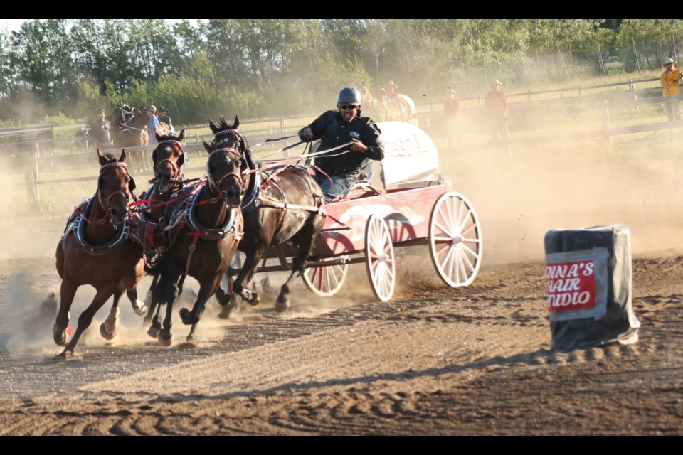 Chuckwagon racing at the Invermay Fair 2021.