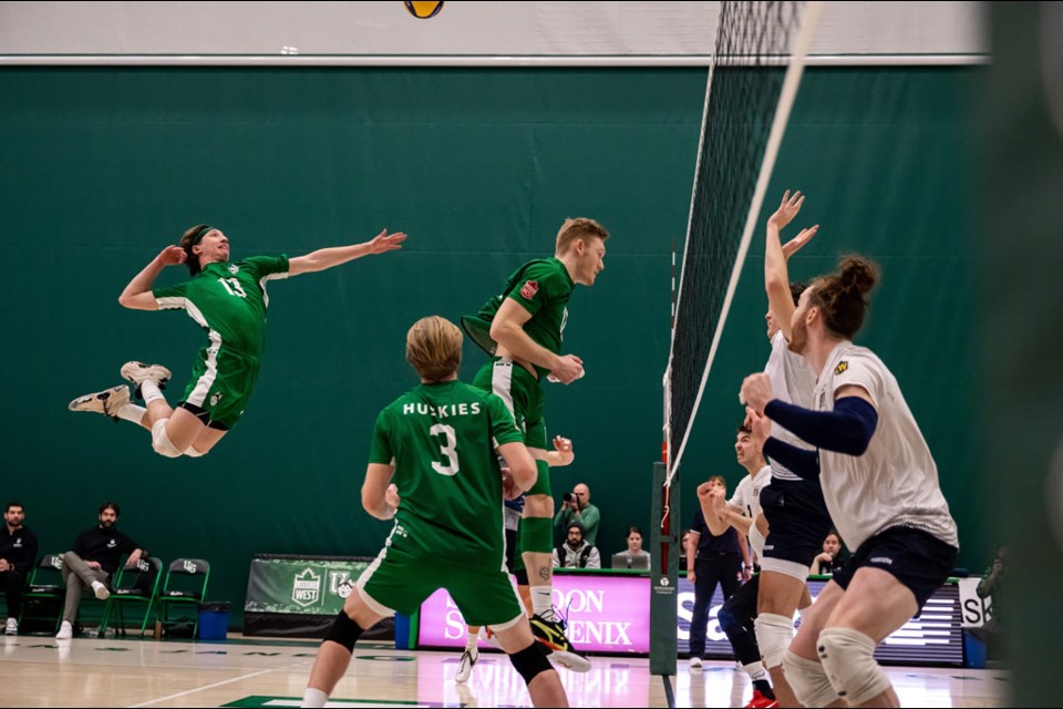 Isaiah Mamer, doing his part to capture a Nationals berth with the U of S Huskies men's volleyball team. (SASKTODAY.ca file photo)