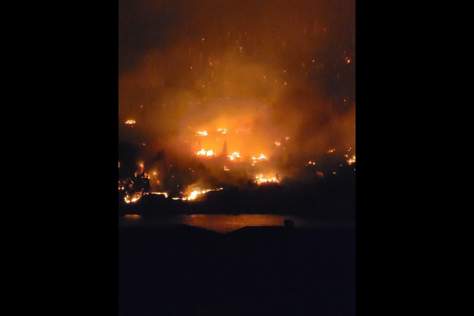 Former Unity resident and Press-Herald employee Denise Wandler Allen posted these dramatic pictures on social media of the Kelowna wildfires.