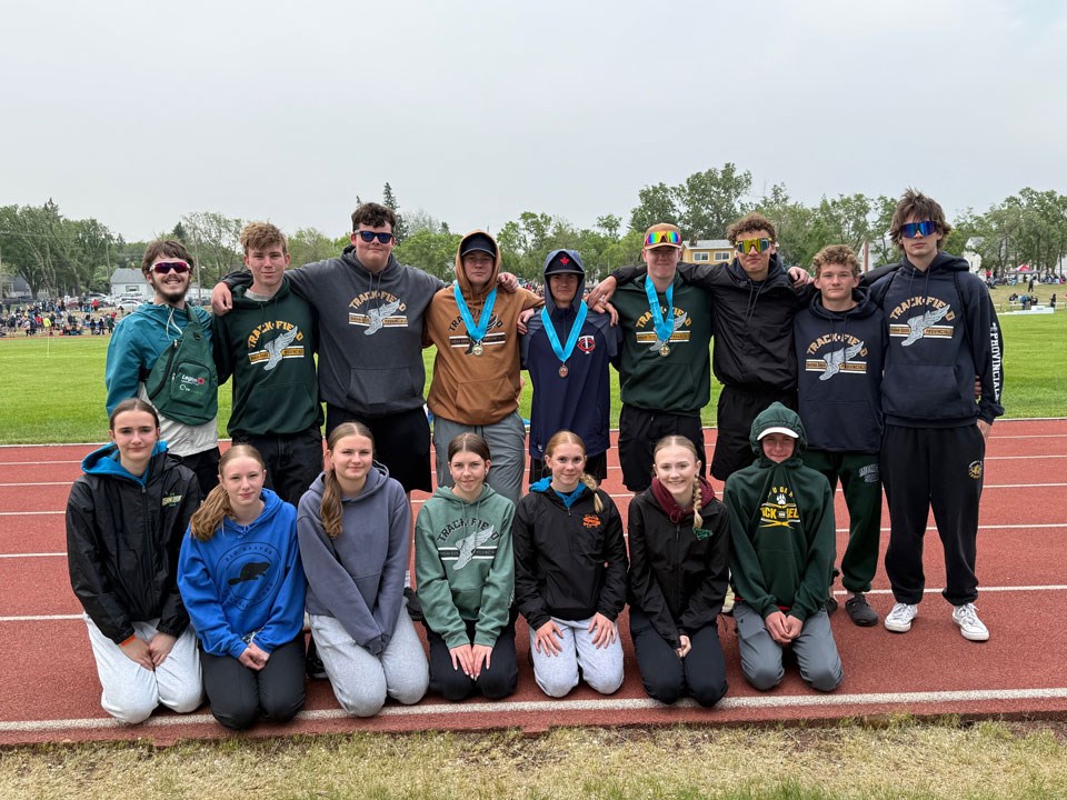 kn-gordon-f-kells-high-school-track-and-field-photo