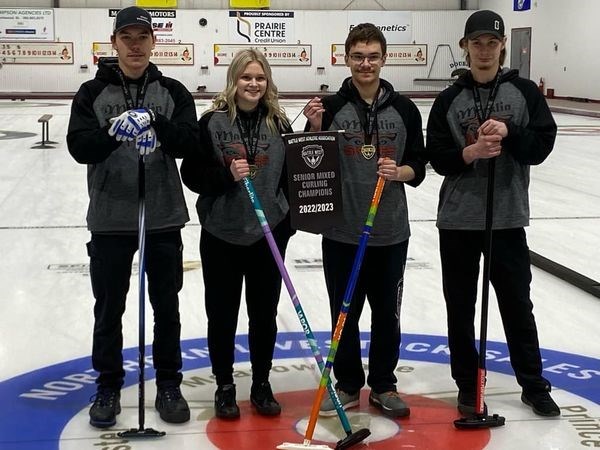 Macklin curlers were golden at Battle West District championships, advancing them to upcoming regional playdowns March 3-4.