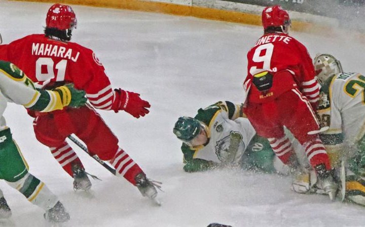 Weyburn Red Wings tie playoff series with Humboldt Broncos