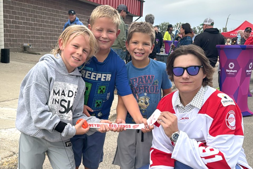 redwingshomeopener