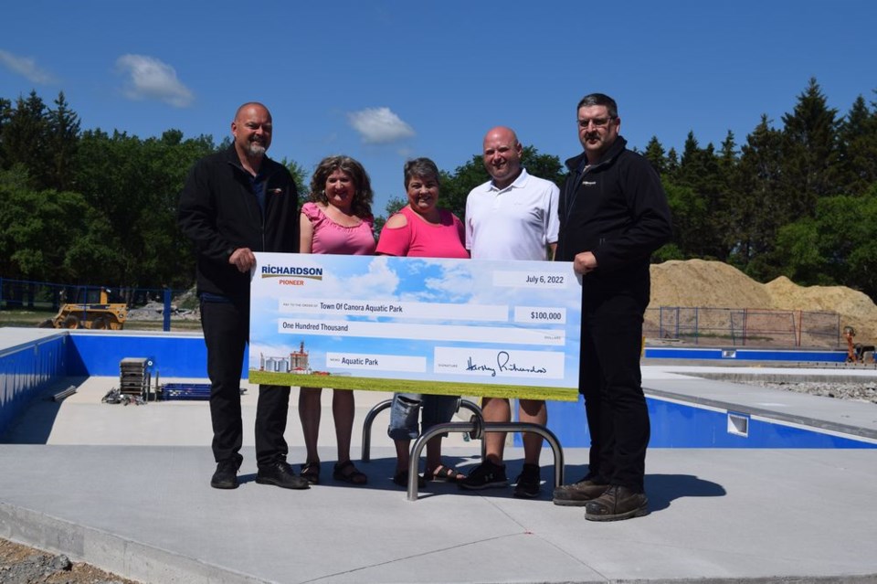 Richardson pool donation Group_result