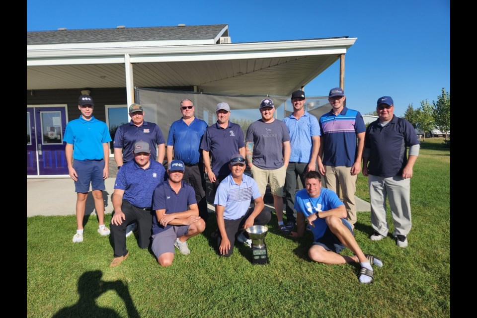 The team from Carlyle is the 2022 Ryder Cup Champion. Back row, from left, Porter Barnett, Darryl Sutherland, John McKenzie, Kelly Currie, Ty Currie, Dakota Rose, Danny Rasmussen and Glen Clarke. Front row, Kruz Wilson, Clayton Geiger, Brayden Starr and Jamie Barnett. 

