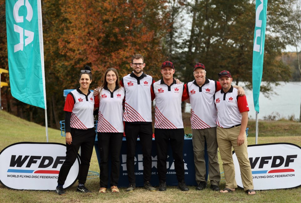 team_canada_team_photos-by-pdga