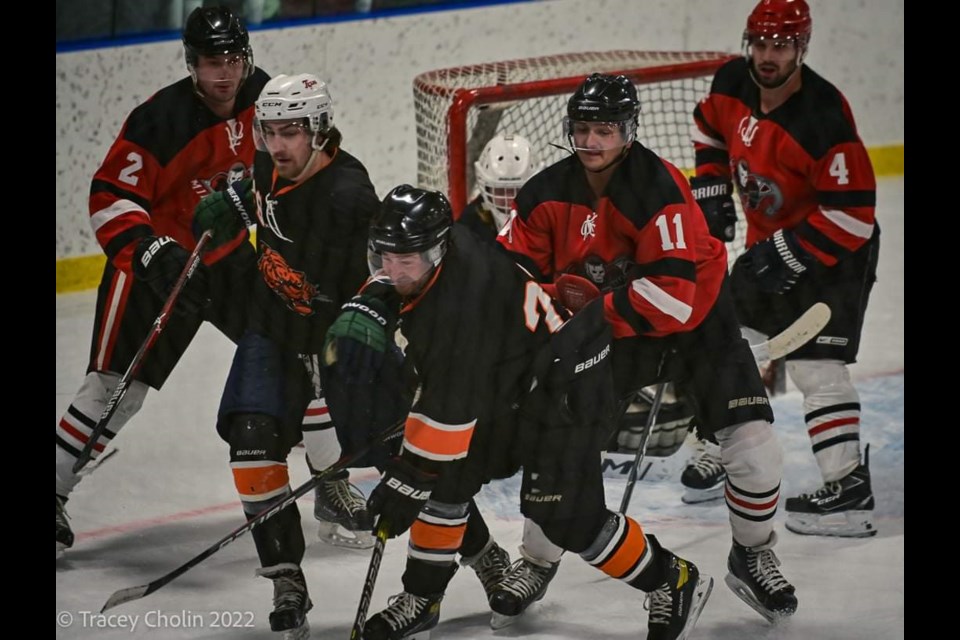 Kerrobert Tigers and Unity Miners gave fans an exciting game Jan. 7 that resulted in an overtime win by the Tigers.