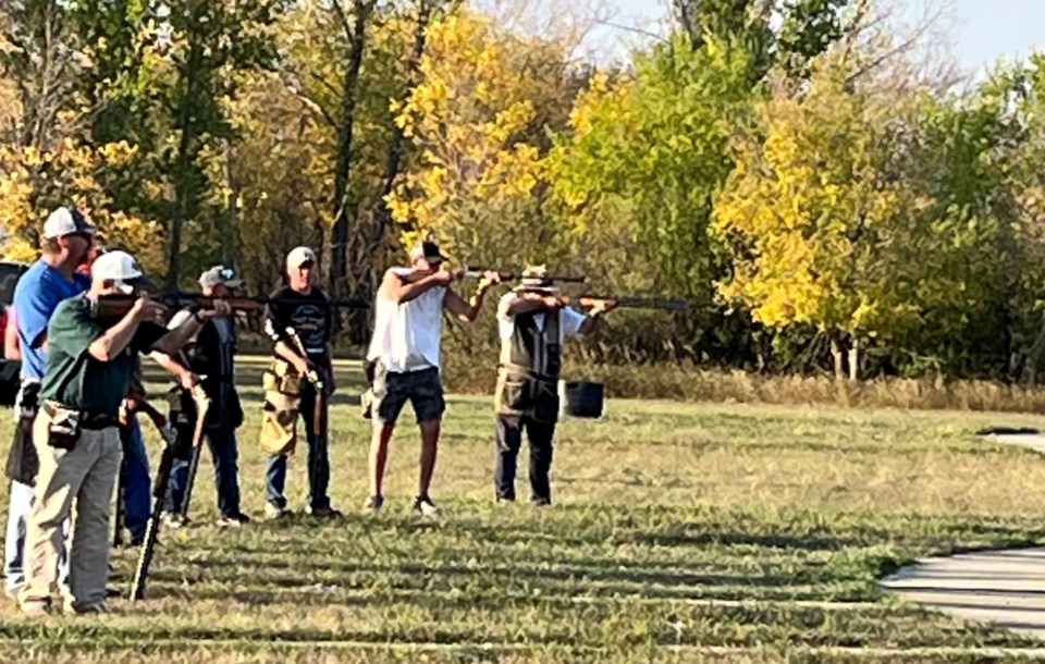 trap-shooting-group-photo